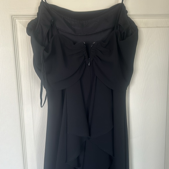 Long dress size 12, narrow straps, fits beautifully - Picture 2 of 4